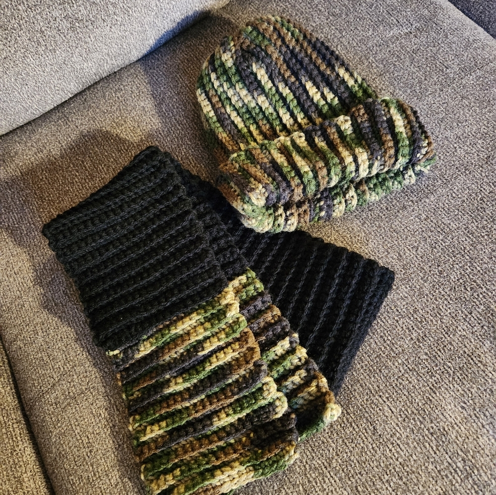 Crochet Inisex Hat Set